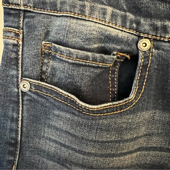 SOLD.  MAURICES Womens Jeggings Skinny Leg Stretch Blue Size SR Small Regular - Picture 3 of 10